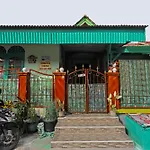 Spot On 92115 Homestay Bude Sri